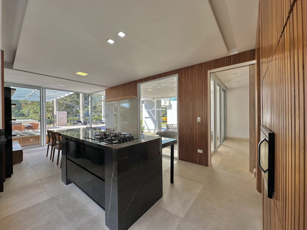 Casa em Condomínio Tamboré 01 Alphaville 