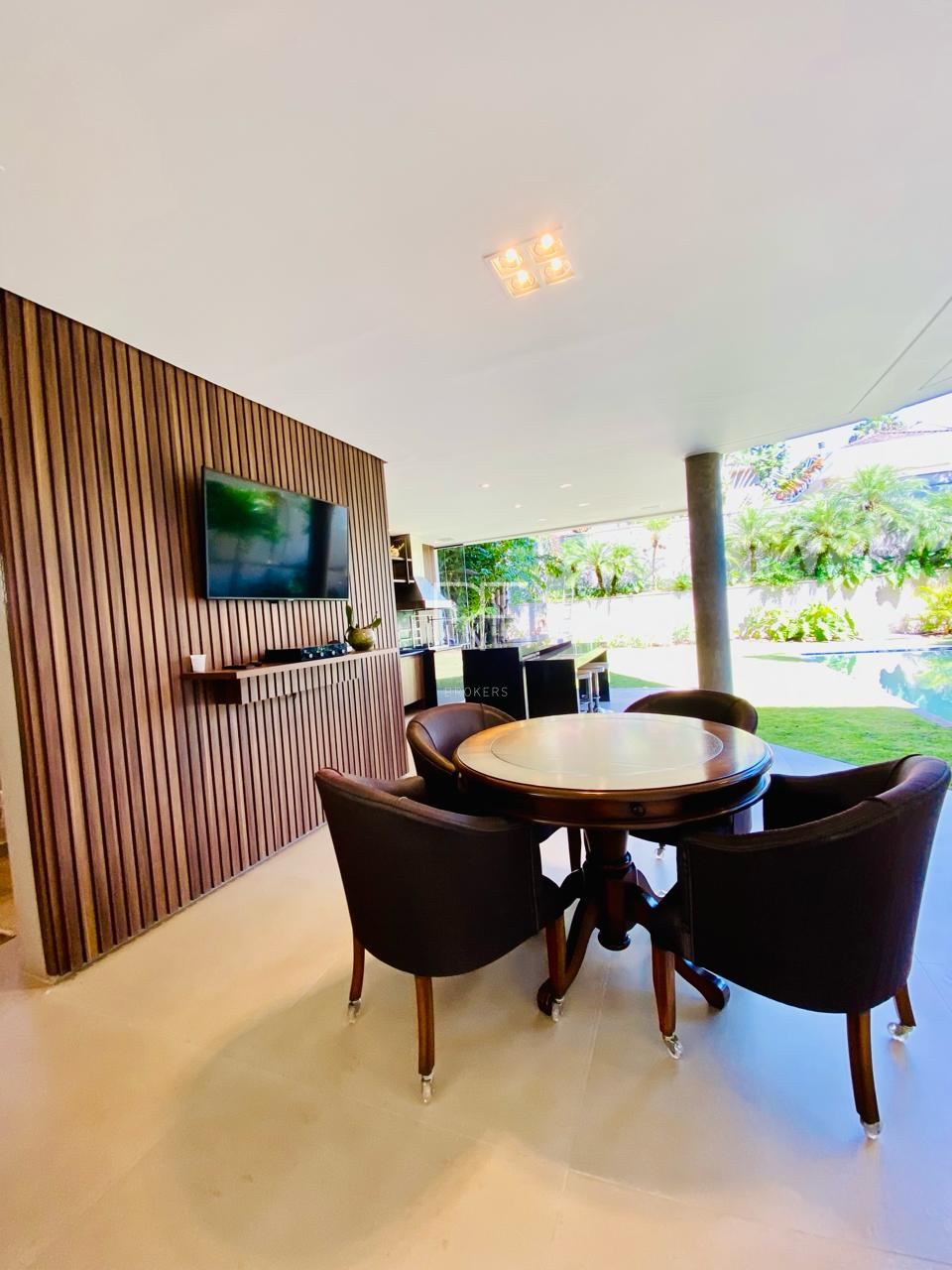 Casa em Condomínio Melville Alphaville 