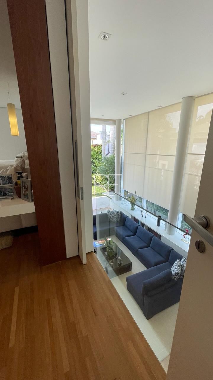 Casa em Condomínio Melville Alphaville 