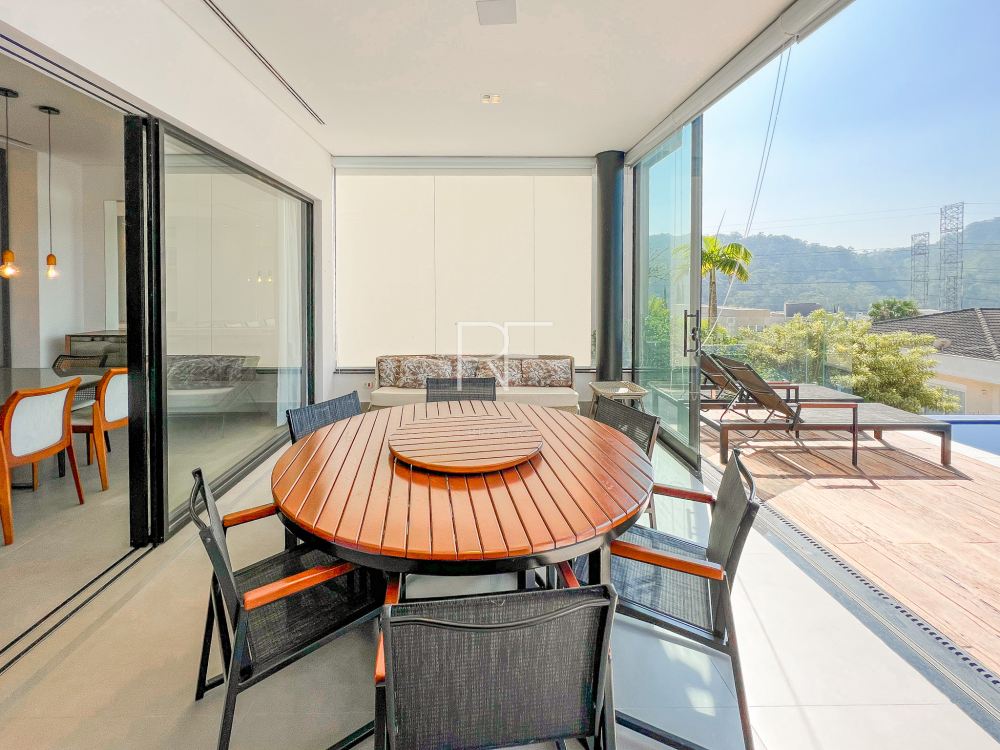 Casa em Condomínio Villa Solaia Alphaville 