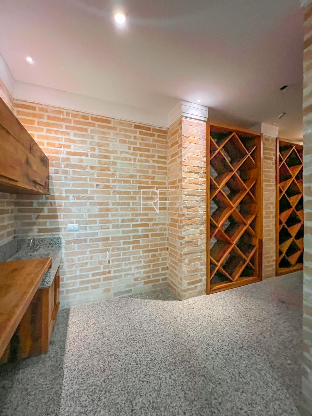 Casa em Condomínio Tamboré 02 Alphaville 