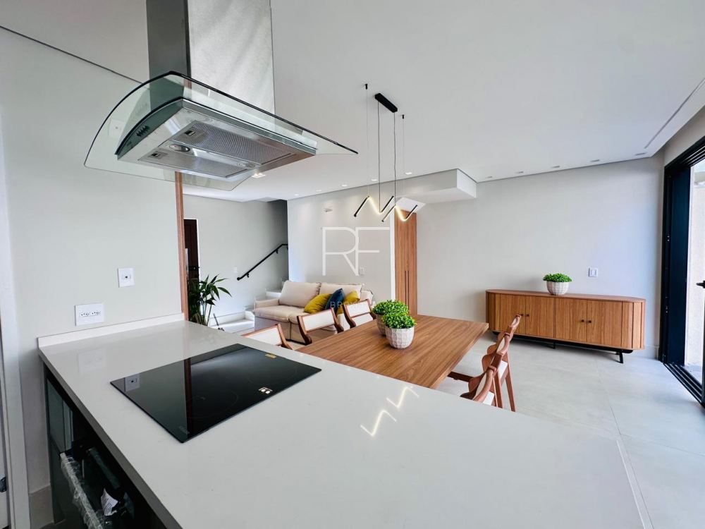 Casa em Condomínio Alpha House Alphaville 