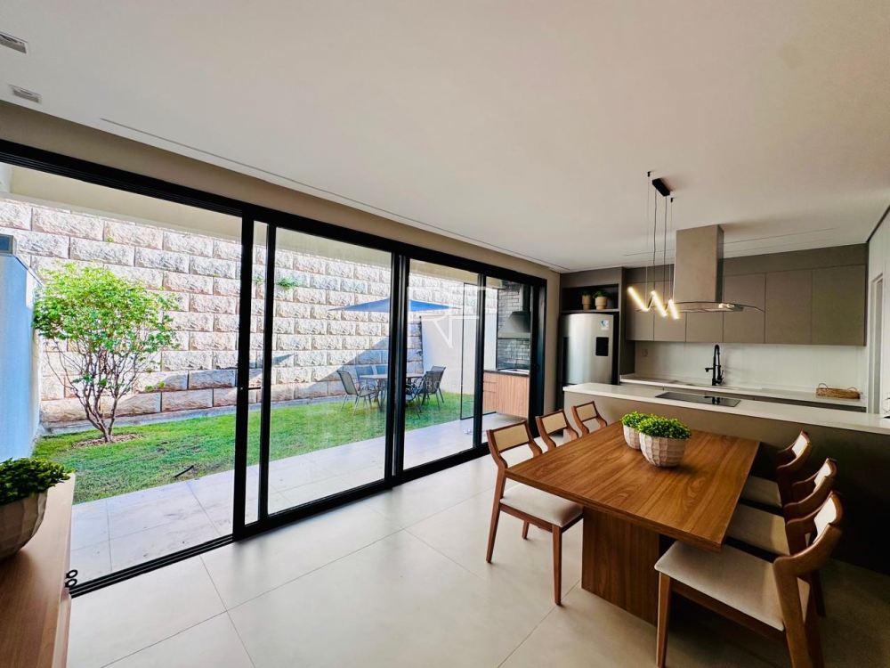 Casa em Condomínio Alpha House Alphaville 