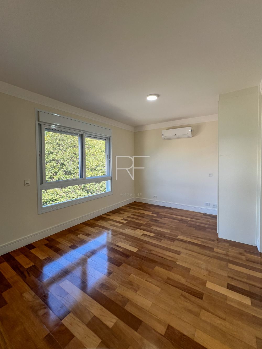 Casa em Condomínio Genesis 01 Alphaville 