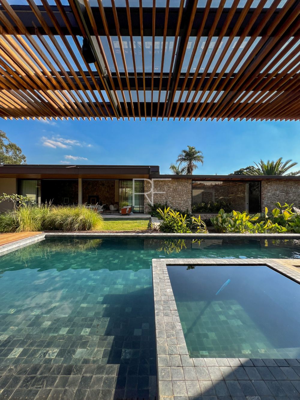 Casa em Condomínio Tamboré 01 Alphaville 