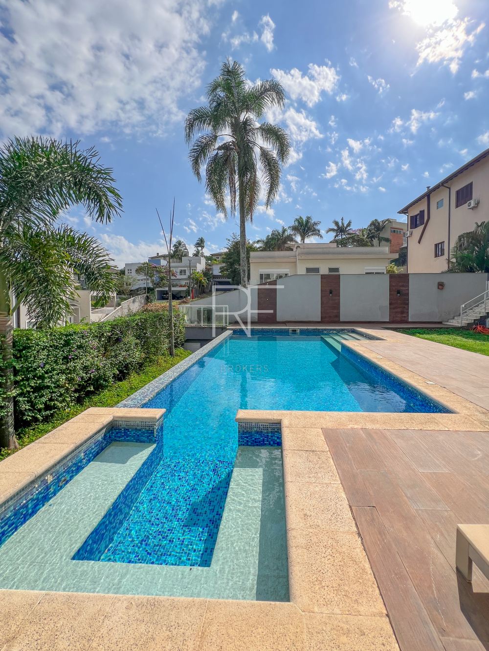 Casa em Condomínio Golf Village Granja Viana