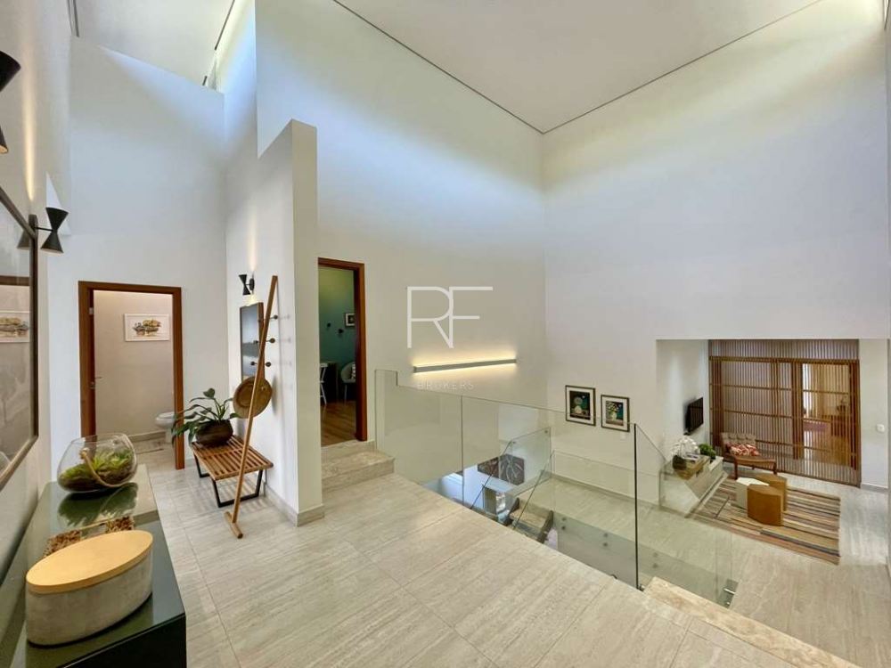 Casa em Condomínio Reserva do Moinho Granja Viana 