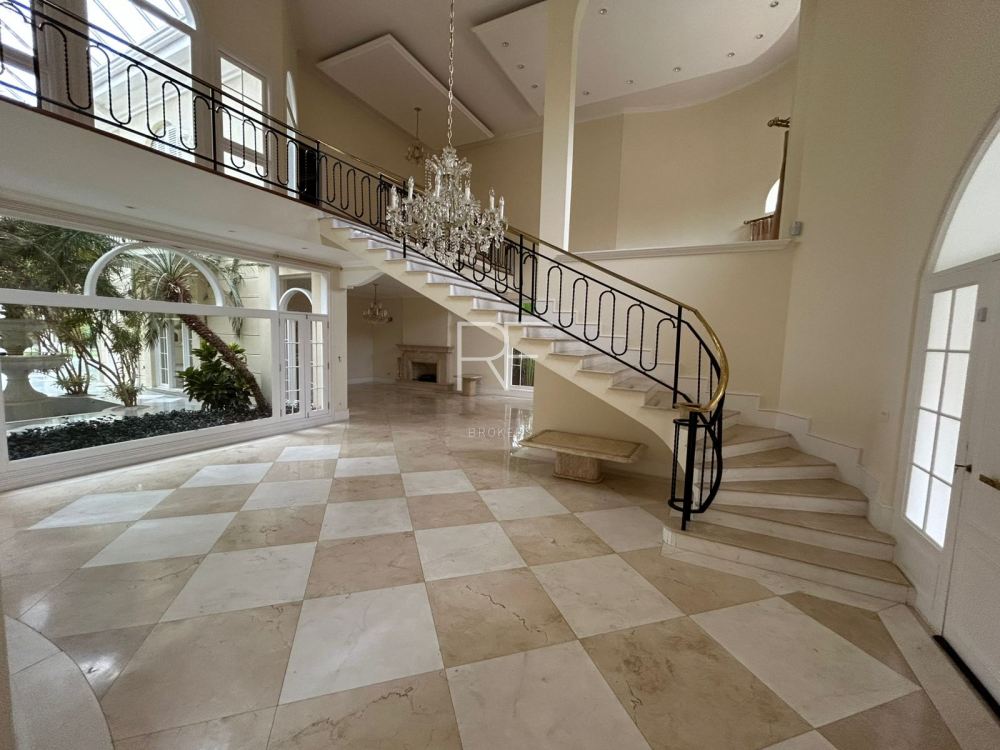 Casa em Condomínio Tamboré 02 Alphaville 