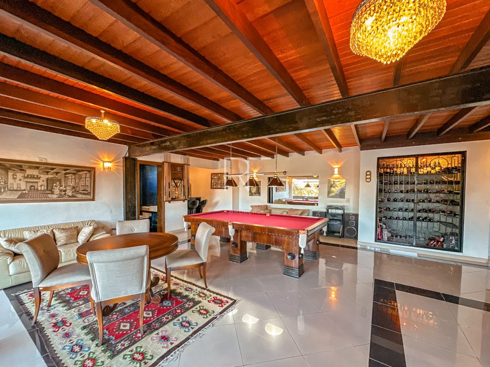 Casa em Condomínio Chácara do Lagos Granja Viana 