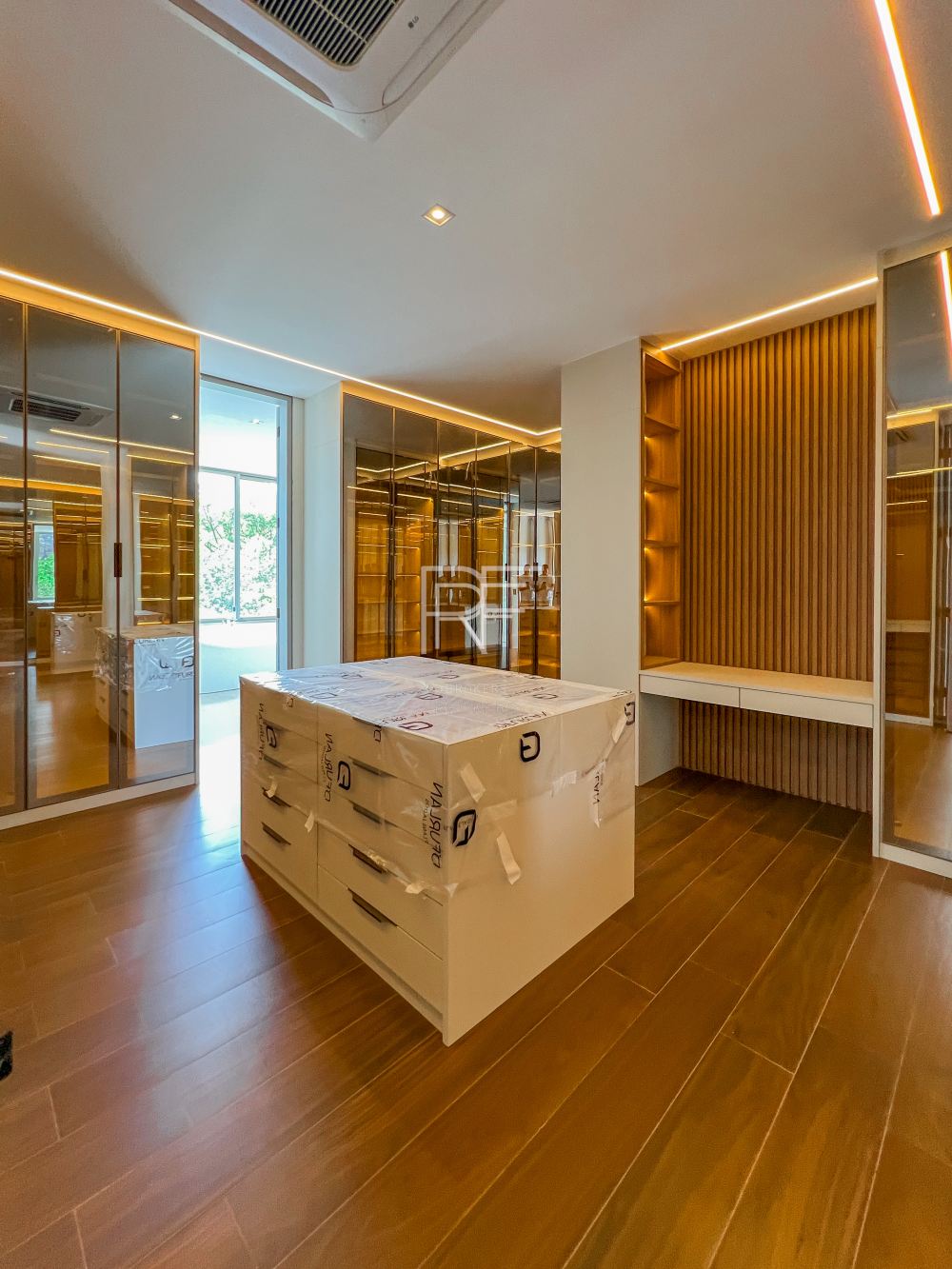 Casa em Condomínio Tamboré 02 Alphaville 