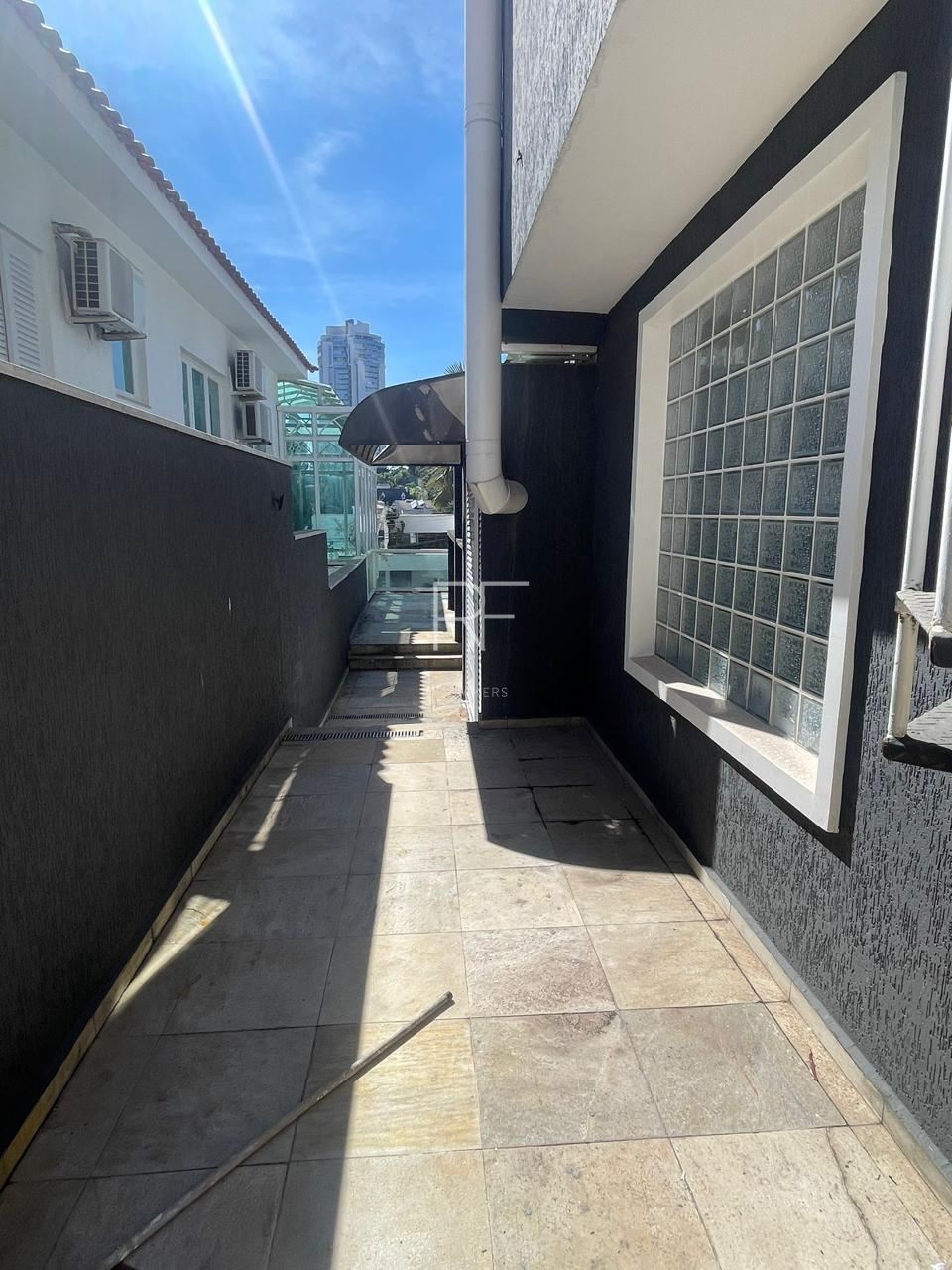 Casa em Condomínio Alpha Plus Alphaville 