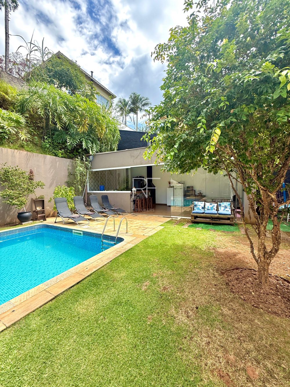 Casa em Condomínio Nova Higienópolis Granja Viana 