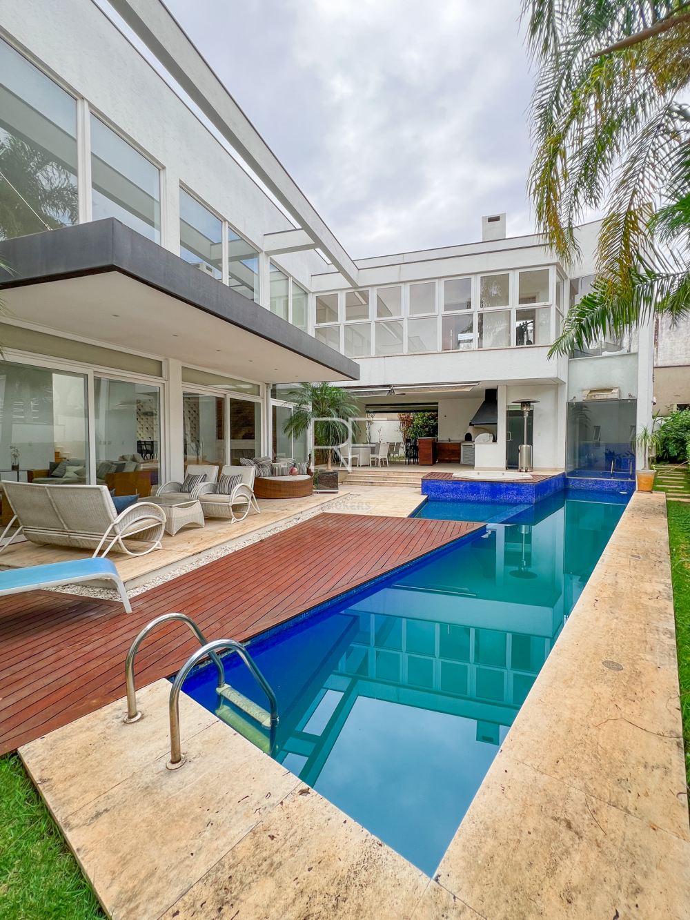 Casa em Condomínio Alphaville Zero Alphaville 