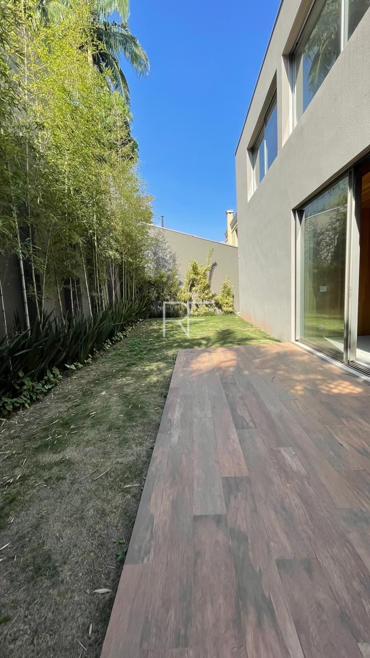 Casa em Condomínio Alphaville 01 Alphaville 